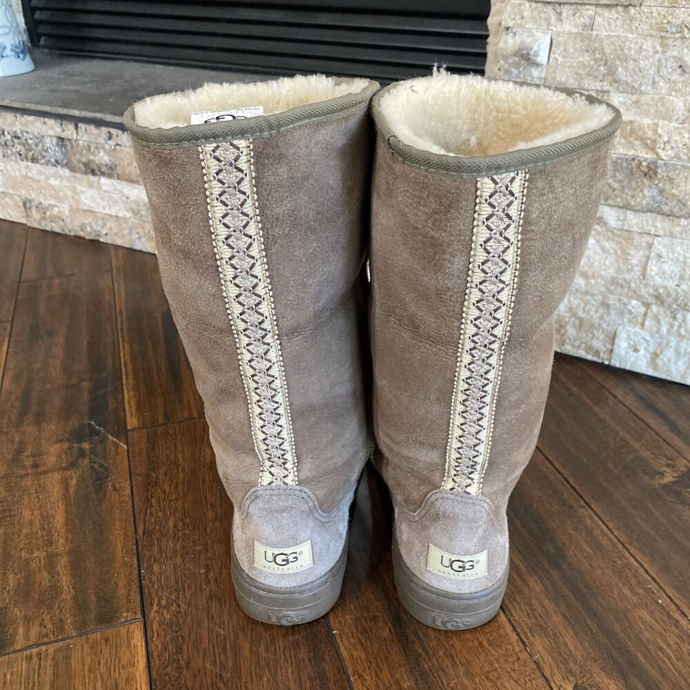 UGG Australia Ultra Tall Braid Suede #5245 Sheepskin Shearling Brown Boot Size 9 - Picture 4 of 7